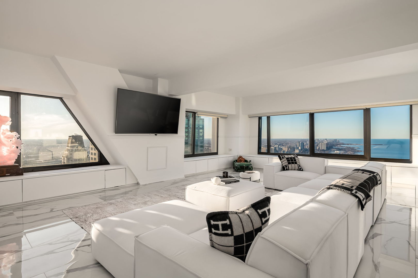 175 E Delaware Place 5801-02