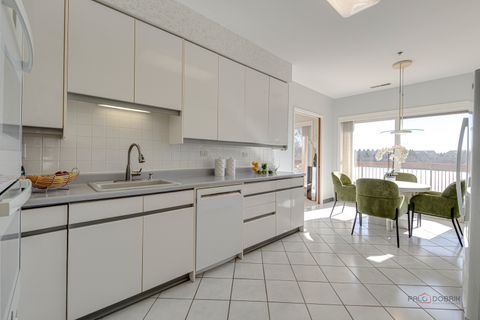 Tiny photo for 209 Rivershire Lane #203, Lincolnshire, IL 60069 (MLS # 12566398)