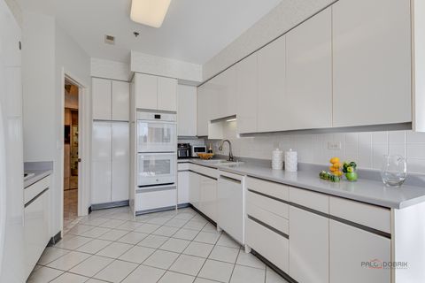 Tiny photo for 209 Rivershire Lane #203, Lincolnshire, IL 60069 (MLS # 12566398)