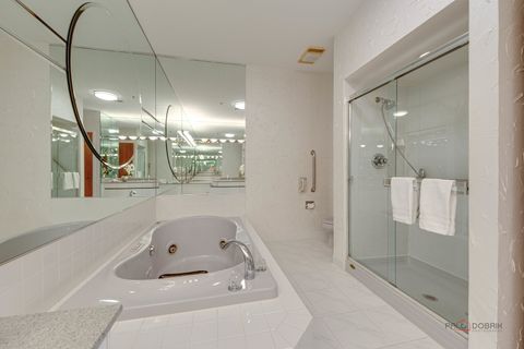 Tiny photo for 209 Rivershire Lane #203, Lincolnshire, IL 60069 (MLS # 12566398)