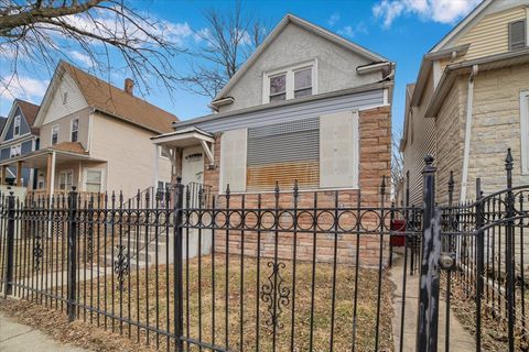 Tiny photo for 635 N Lorel Avenue, Chicago, IL 60644 (MLS # 12585946)