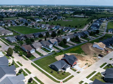 Tiny photo for 6323 College Avenue, Davenport, IA 52807 (MLS # 12690751)