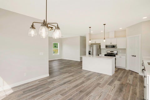 Tiny photo for 9 Lilac Lane, Ottawa, IL 61350 (MLS # 12515459)