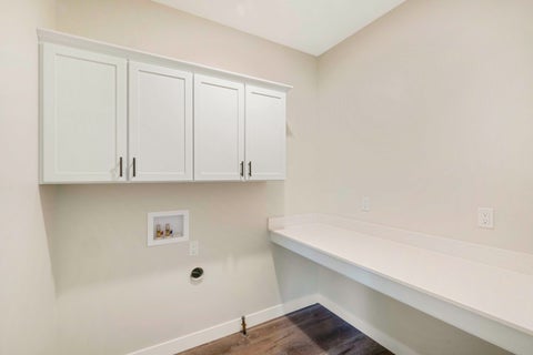 Tiny photo for 9 Lilac Lane, Ottawa, IL 61350 (MLS # 12515459)