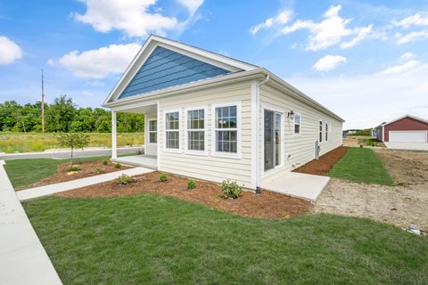 Tiny photo for 9 Lilac Lane, Ottawa, IL 61350 (MLS # 12515459)