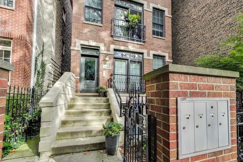 Tiny photo for 3507 N RETA Avenue #3, Chicago, IL 60657 (MLS # 12476921)
