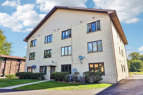 Tiny photo for 15850 Laramie Avenue #302, Oak Forest, IL 60452 (MLS # 12765141)