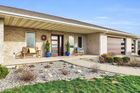 Tiny photo for 725 N Maple Street, Paxton, IL 60957 (MLS # 12471107)