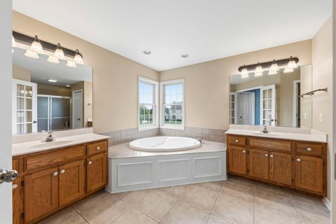 Tiny photo for 3803 Royal Portrush Drive, Naperville, IL 60564 (MLS # 12649192)