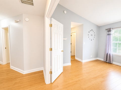 Tiny photo for 210 Balmoral Court, Glendale Heights, IL 60139 (MLS # 12673602)