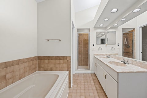 Tiny photo for 2601 Burton Drive, Westchester, IL 60154 (MLS # 12625544)
