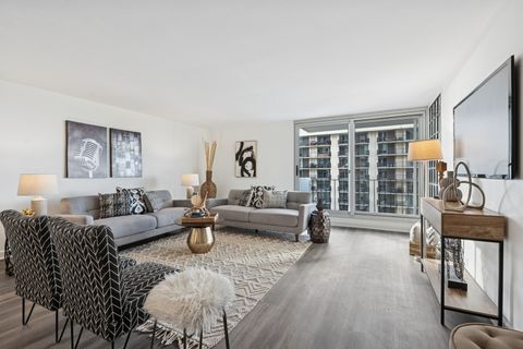 Tiny photo for 6033 N Sheridan Road #36G, Chicago, IL 60660 (MLS # 12527947)