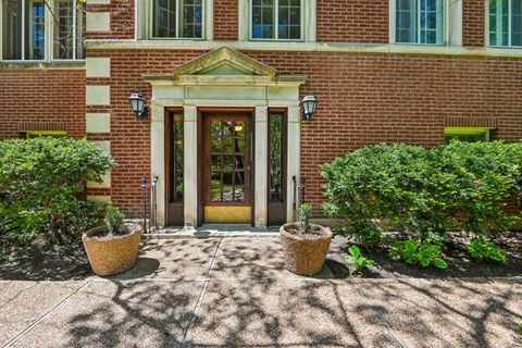 Tiny photo for 1033 Ontario Street #2CN, Oak Park, IL 60302 (MLS # 12634690)