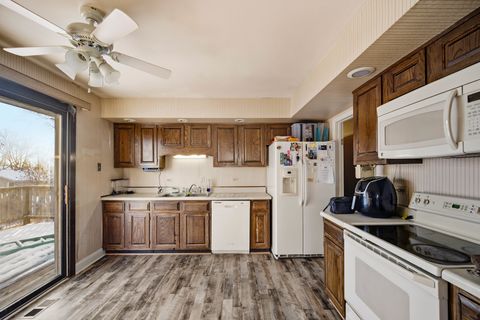 Tiny photo for 1365 Newcastle Lane, Hoffman Estates, IL 60169 (MLS # 12503493)