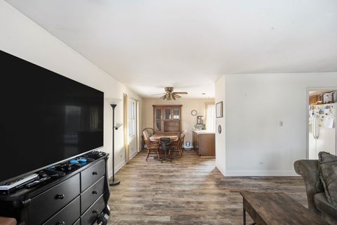 Tiny photo for 1365 Newcastle Lane, Hoffman Estates, IL 60169 (MLS # 12503493)