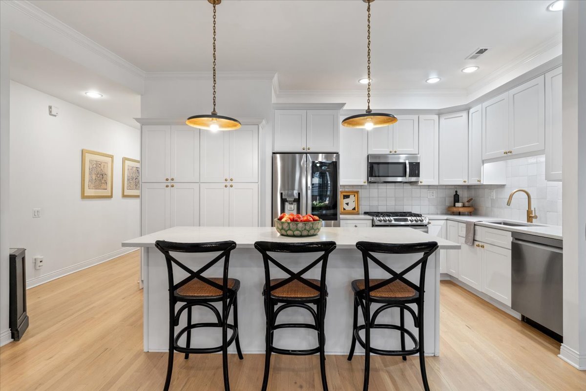 1355 W Washington Boulevard 2D