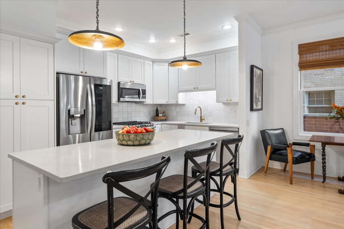 1355 W Washington Boulevard 2D