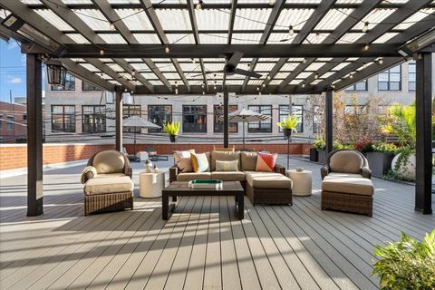 Tiny photo for 1355 W Washington Boulevard #2D, Chicago, IL 60607 (MLS # 12480424)