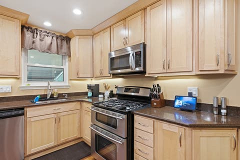 Tiny photo for 1243 Hazelwood Court, Batavia, IL 60510 (MLS # 12715208)