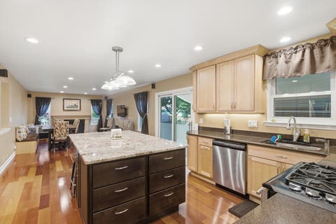 Tiny photo for 1243 Hazelwood Court, Batavia, IL 60510 (MLS # 12715208)