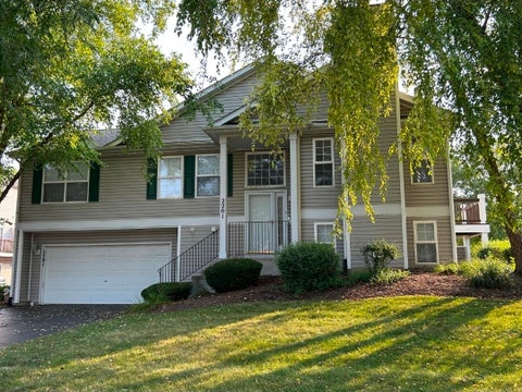Photo of 2201 Graystone Drive, Joliet, IL 60431 (MLS # 12720836)