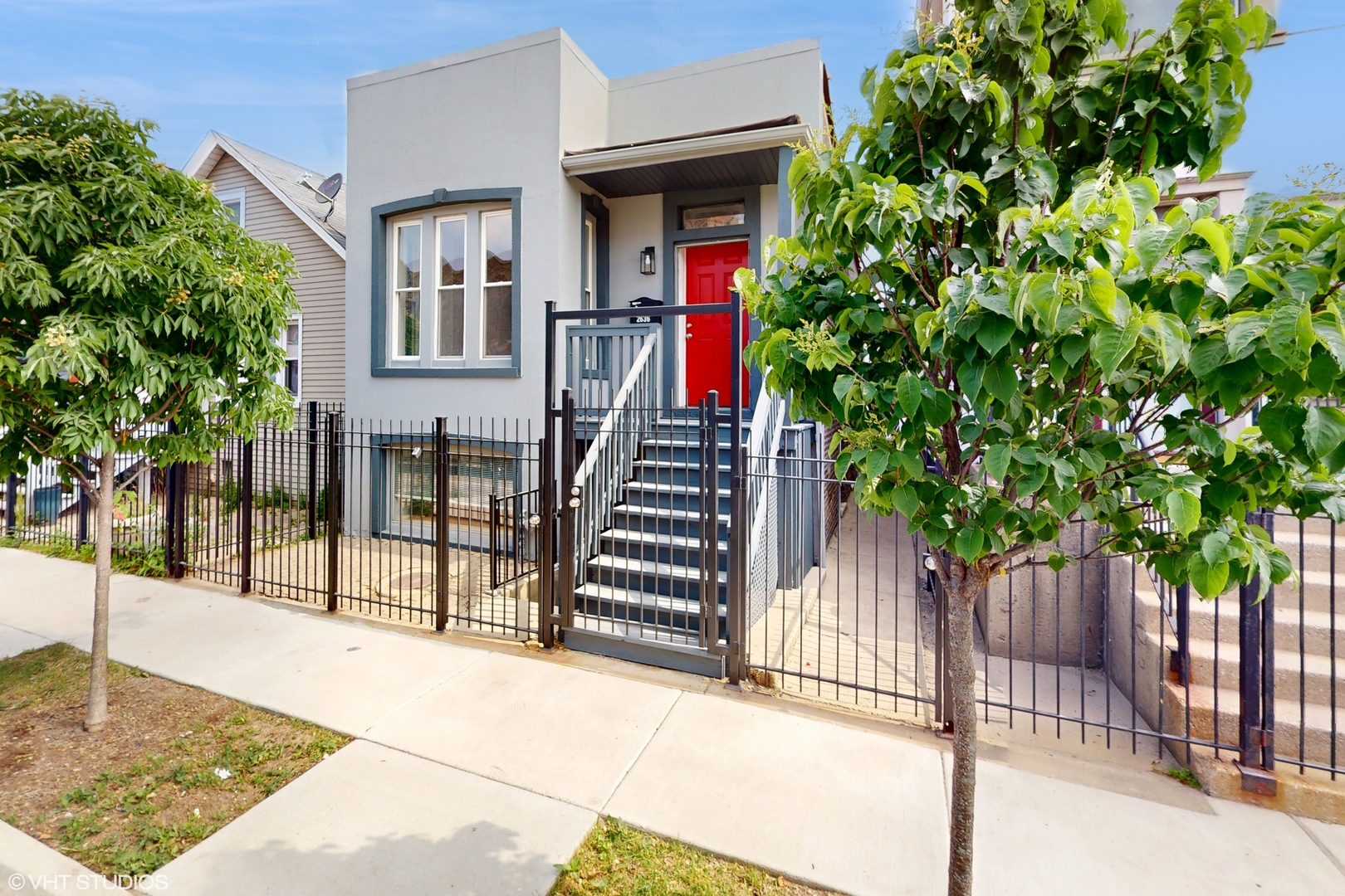 2636 W Grand Avenue