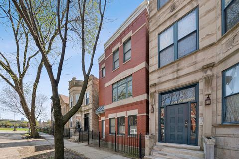 Photo of 1311 W Fillmore Street #2, Chicago, IL 60607 (MLS # 12631195)