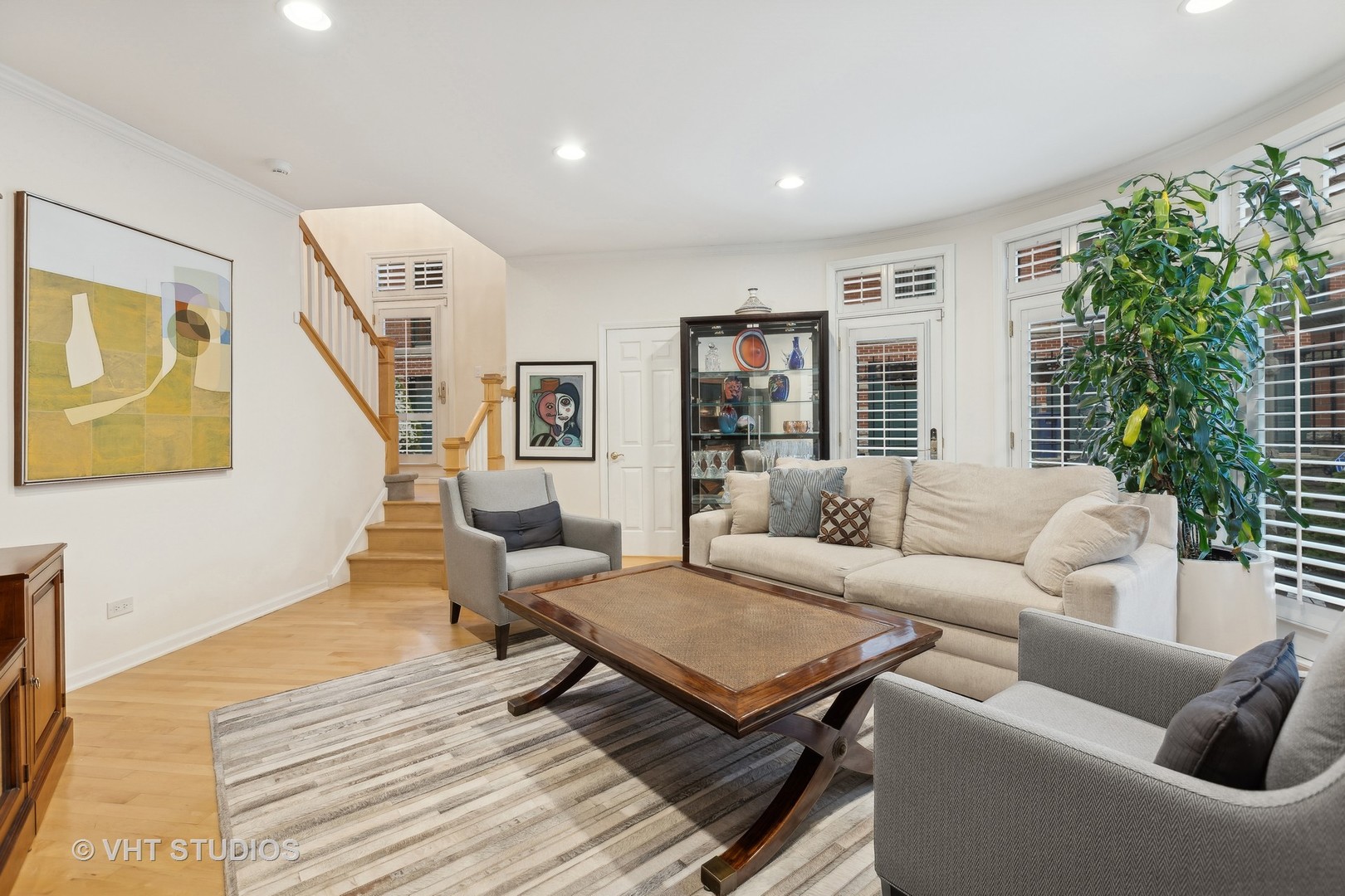 422 W Armitage Avenue A
