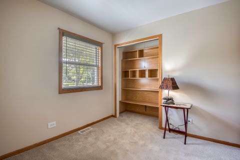 Tiny photo for 591 Sussex Court, Elk Grove Village, IL 60007 (MLS # 12684852)