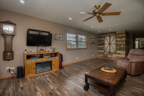 Tiny photo for 591 Sussex Court, Elk Grove Village, IL 60007 (MLS # 12684852)
