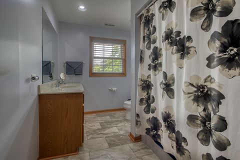 Tiny photo for 591 Sussex Court, Elk Grove Village, IL 60007 (MLS # 12684852)