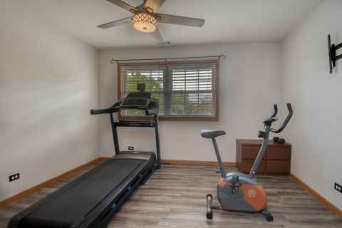 Tiny photo for 591 Sussex Court, Elk Grove Village, IL 60007 (MLS # 12684852)
