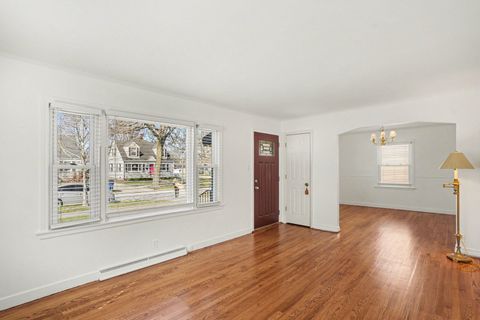 Tiny photo for 995 S Swain Avenue, Elmhurst, IL 60126 (MLS # 12597465)