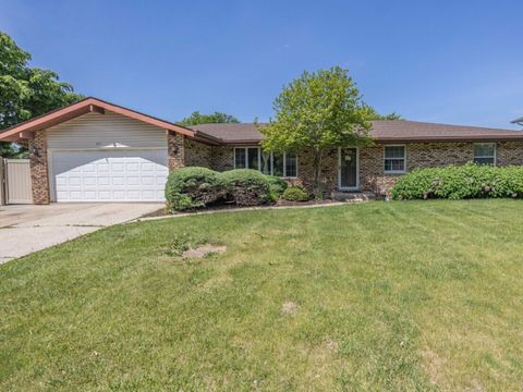 Photo of 601 FAIRLANE Drive, Joliet, IL 60435 (MLS # 12476850)