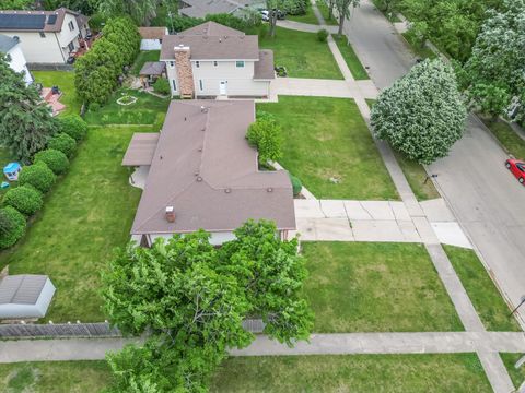 Tiny photo for 601 FAIRLANE Drive, Joliet, IL 60435 (MLS # 12476850)
