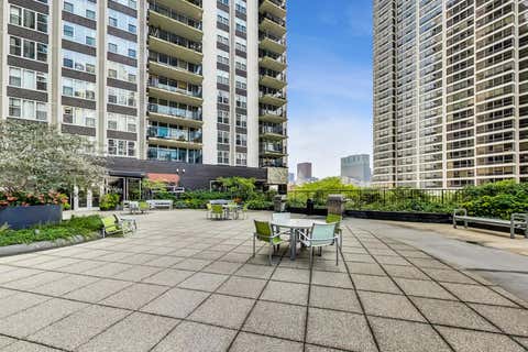 Tiny photo for 400 E RANDOLPH Street #3320, Chicago, IL 60601 (MLS # 12631148)