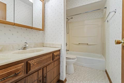 Tiny photo for 10404 Sheffield Drive, Palos Hills, IL 60465 (MLS # 12666583)