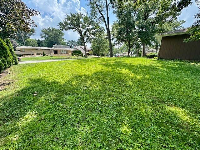 37 E Cambridge Drive