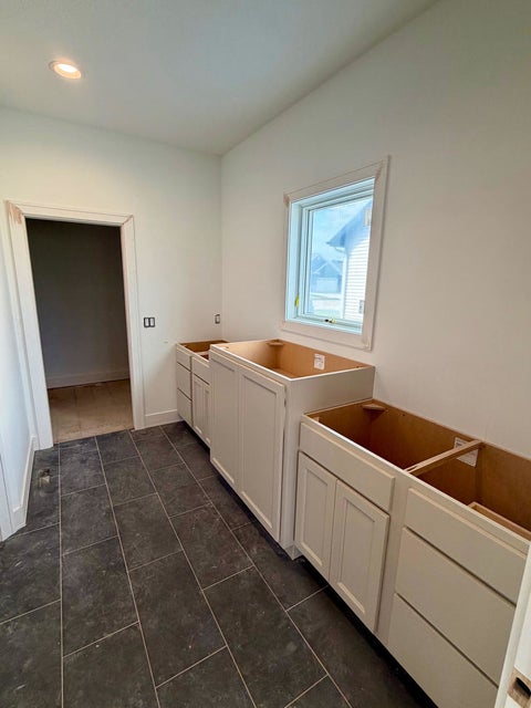 Tiny photo for 9 Viola Drive, Leclaire, IA 52753 (MLS # 12725079)