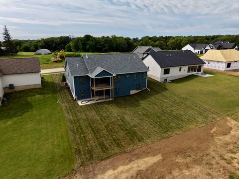 Tiny photo for 9 Viola Drive, Leclaire, IA 52753 (MLS # 12725079)