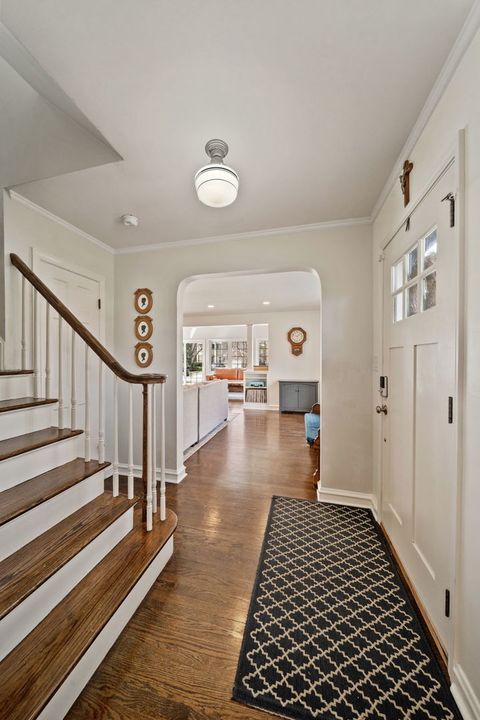 Tiny photo for 901 S Seminary Avenue, Park Ridge, IL 60068 (MLS # 12613461)