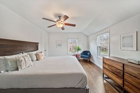 Tiny photo for 901 S Seminary Avenue, Park Ridge, IL 60068 (MLS # 12613461)