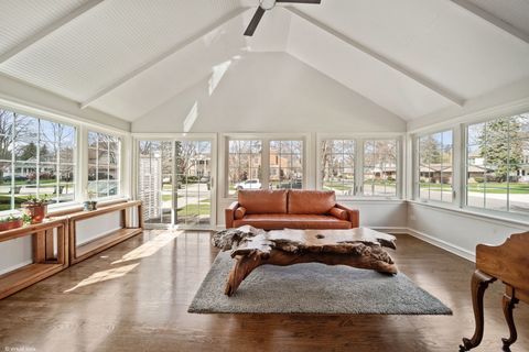 Tiny photo for 901 S Seminary Avenue, Park Ridge, IL 60068 (MLS # 12613461)