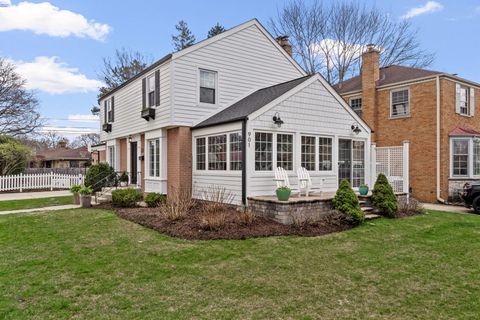 Tiny photo for 901 S Seminary Avenue, Park Ridge, IL 60068 (MLS # 12613461)