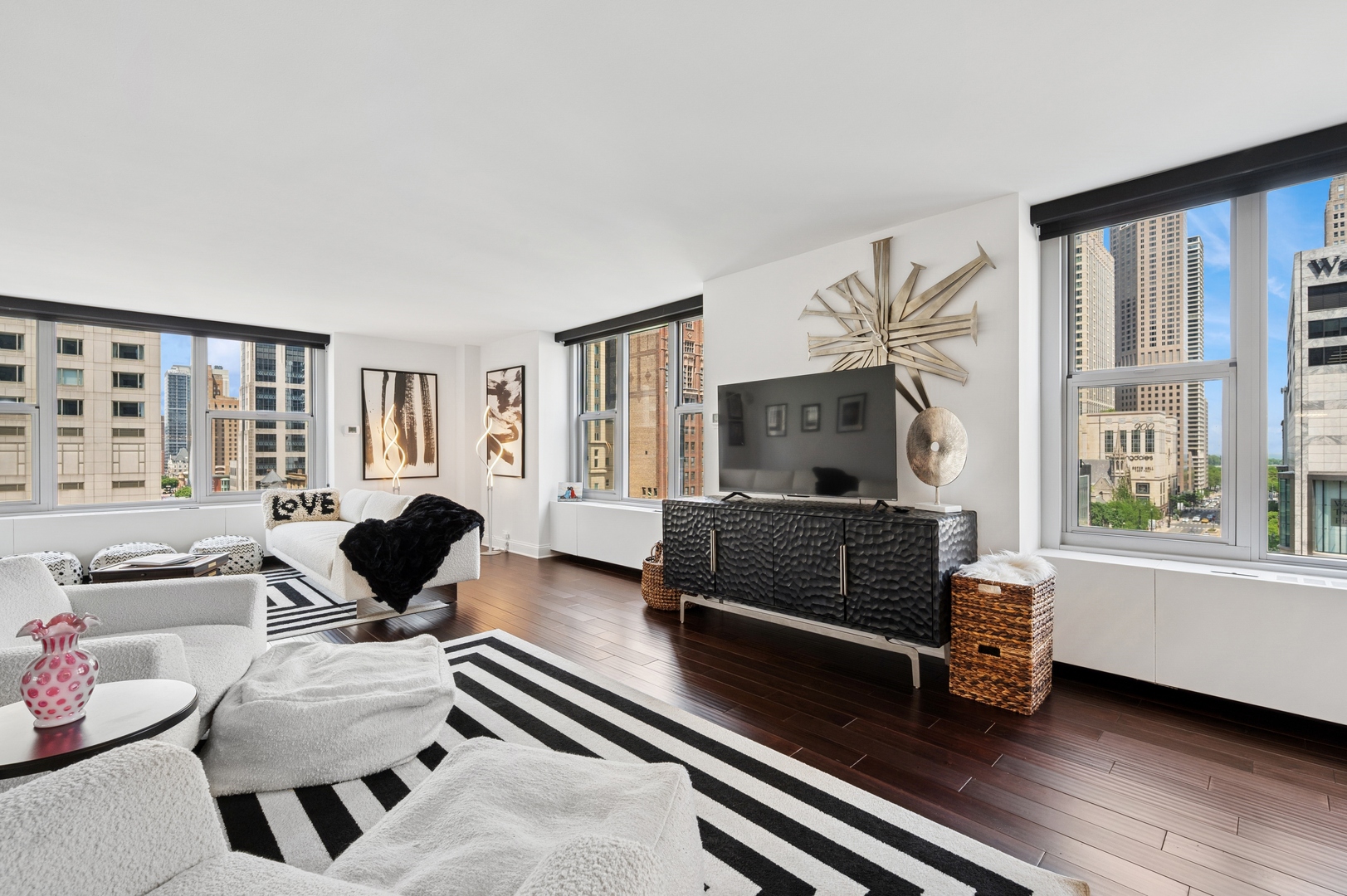 777 N Michigan Avenue 1001
