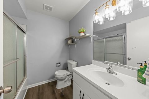 Tiny photo for 215 S Hale Street #9B, Addison, IL 60101 (MLS # 12584306)