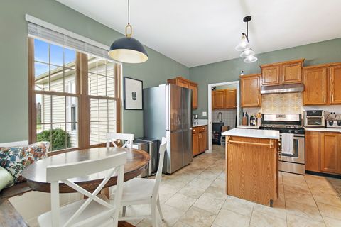 Tiny photo for 100 S Constitution Drive, Aurora, IL 60506 (MLS # 12612438)