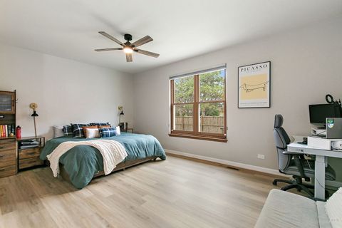 Tiny photo for 100 S Constitution Drive, Aurora, IL 60506 (MLS # 12612438)