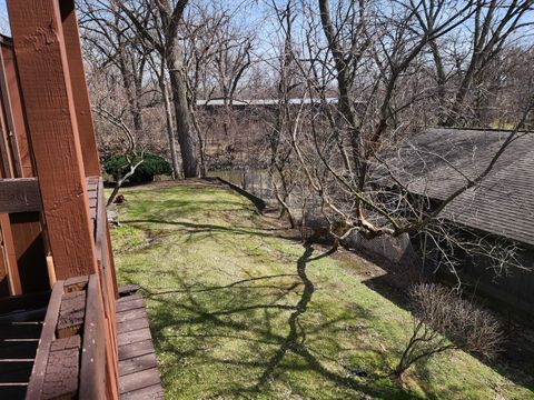 Tiny photo for 1S055 Spring Road #2D, Oakbrook Terrace, IL 60181 (MLS # 12602209)