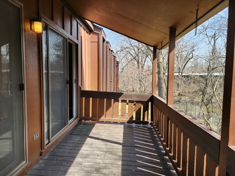 Tiny photo for 1S055 Spring Road #2D, Oakbrook Terrace, IL 60181 (MLS # 12602209)